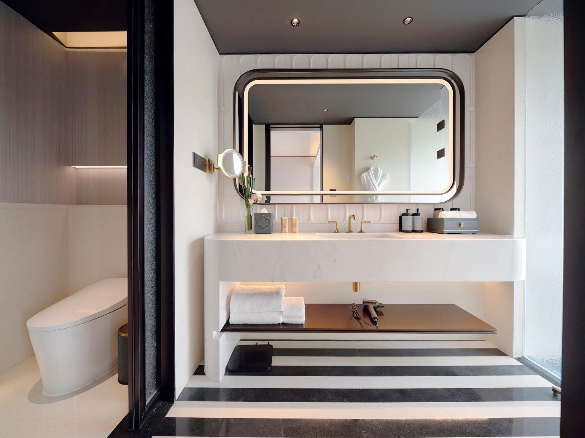 Sofitel Shanghai North Bund Rom bilde